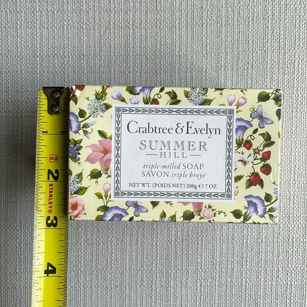 Crabtree & Evelyn Summer Hill tripled milled scented bath soap 200mg x 2